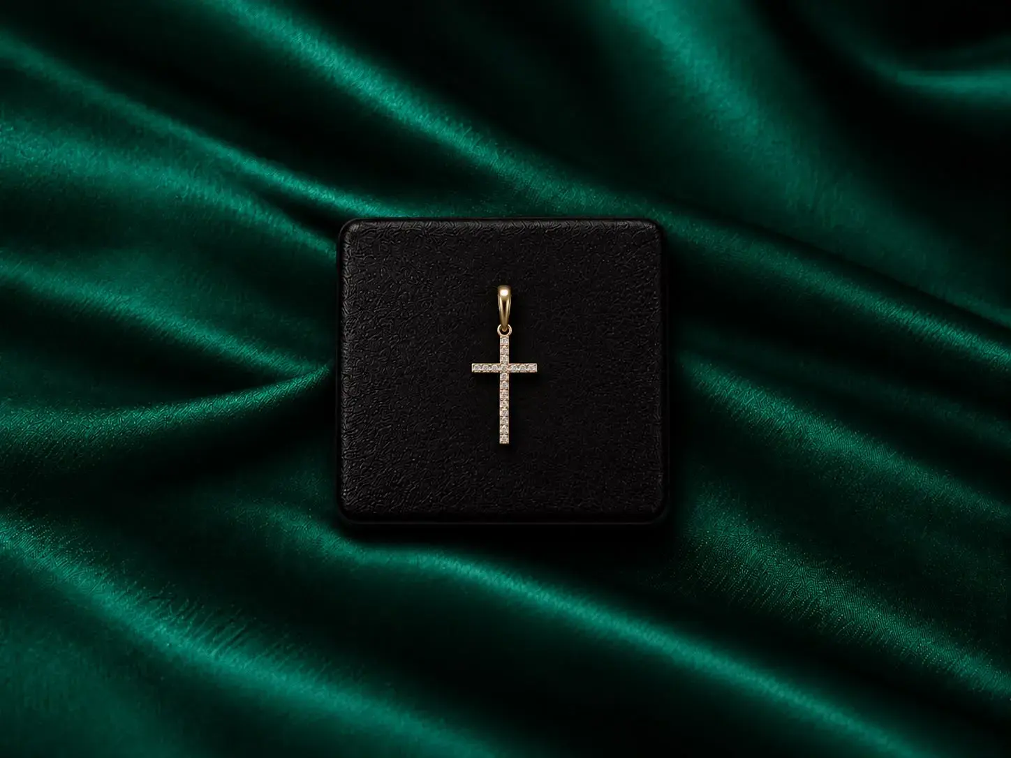 Gala Pendant